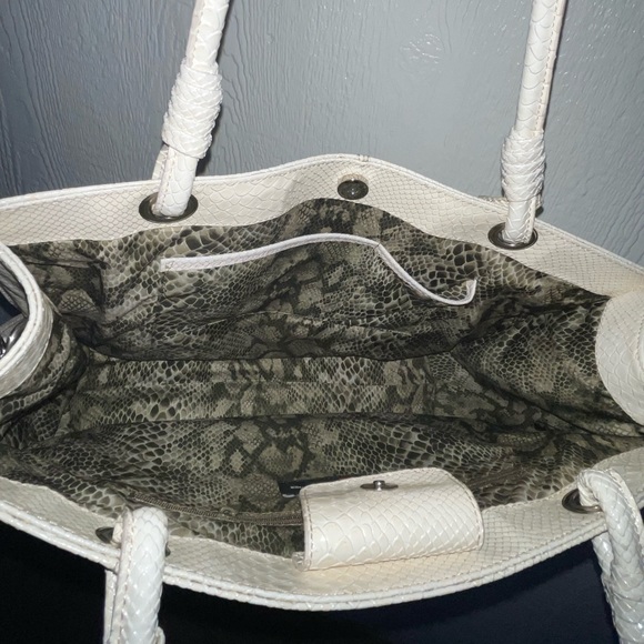 Wilson Leather Snake Skin Patent Leather cream Tote Bag - Picture 16 of 16